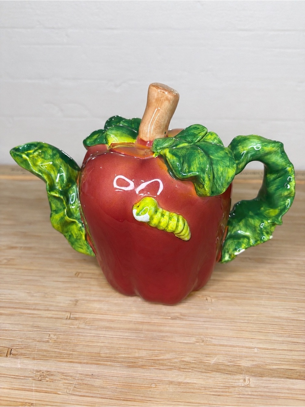 🍎 🐛 STOKES Apple Ceramic Figural Teapot Country Cottage Farmhouse Kitchen Decor